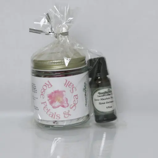 Relaxing Roses Gift Kit